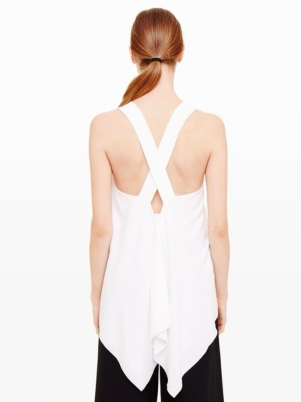 Club Monaco Hannelina Sleeveless Blouse
Lined, criss-cross back straps NWT L